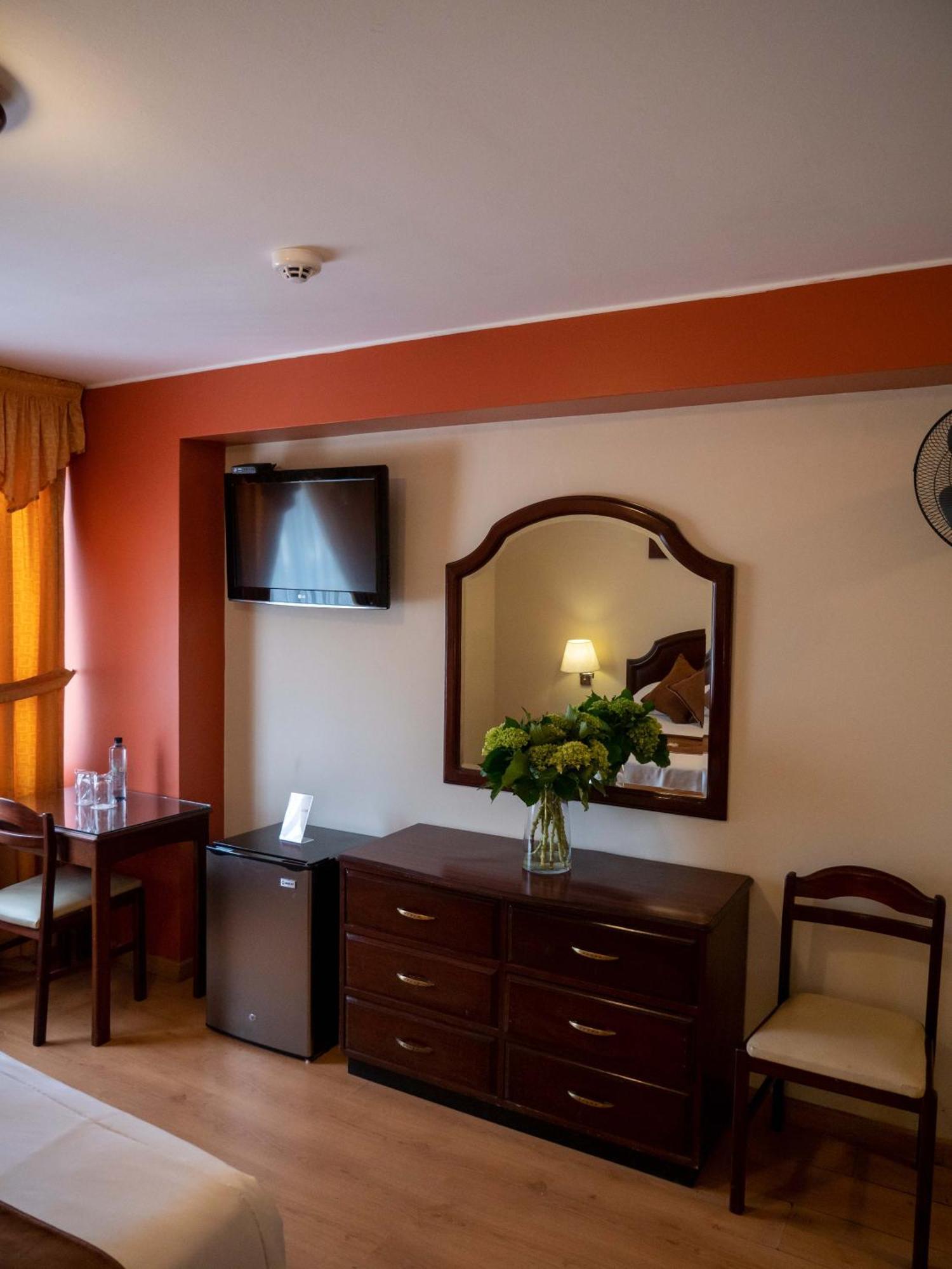 Hotel Britania San Borja ลิมา ภายนอก รูปภาพ